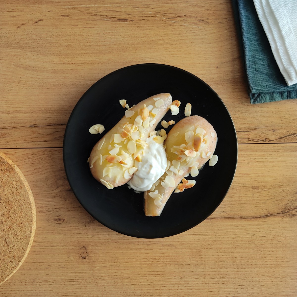 Poire rôtie à la&nbsp;crème