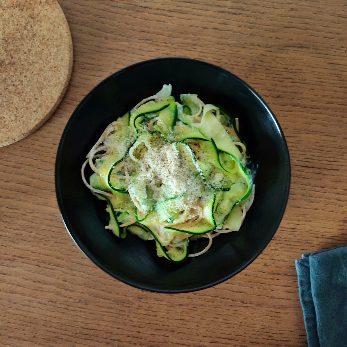 Pâtes et tagliatelles de courgettes au&nbsp;parmesan