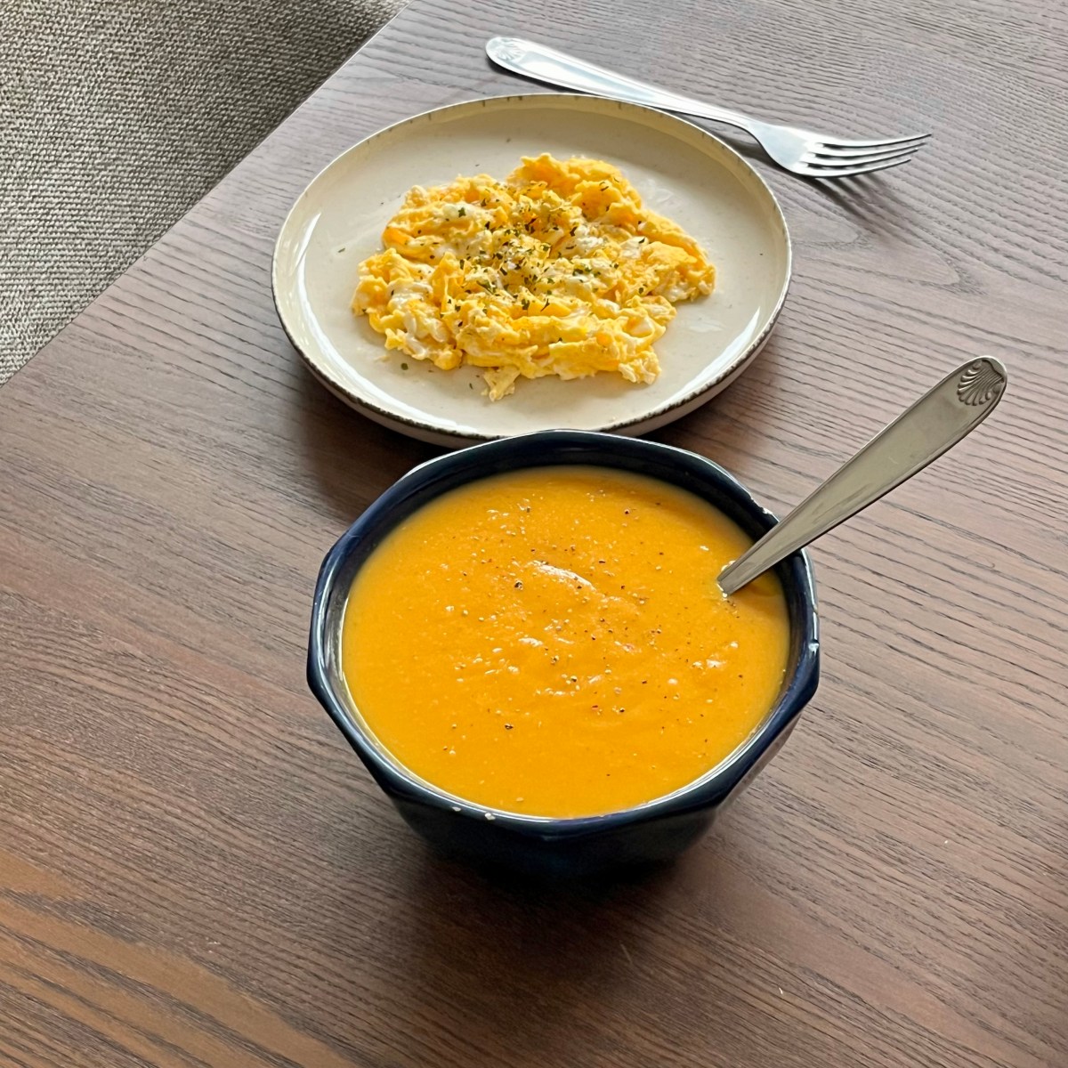 Velouté de patate douce et lentilles&nbsp;corail